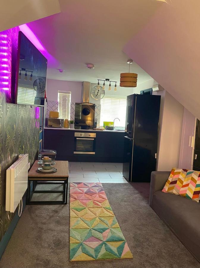 Vibrant & Modern Studio Apartment In Birmingham Esterno foto